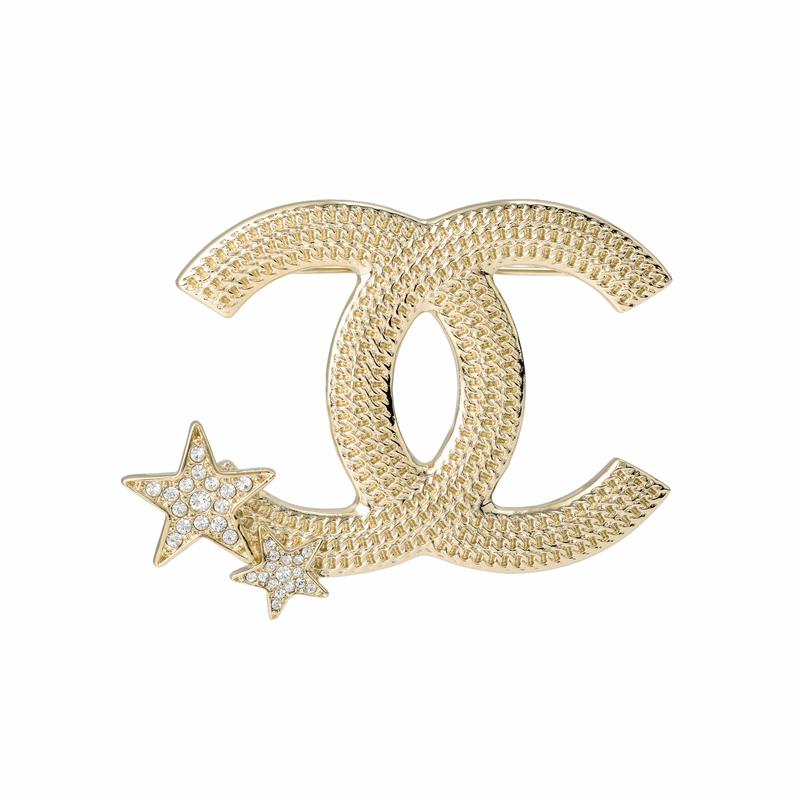 

CHANEL Logo Letters Rhinestone Brooch Women s Gold золотий