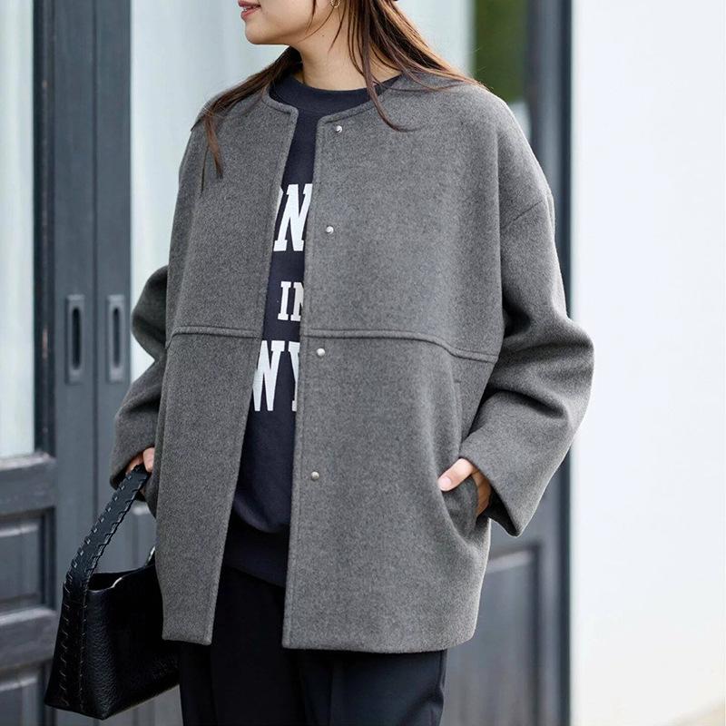 Autumn and Winter Woolen Jacket for Women's Design Sense Round Neck Retro Casual Loose Simple Versatile Top New Style