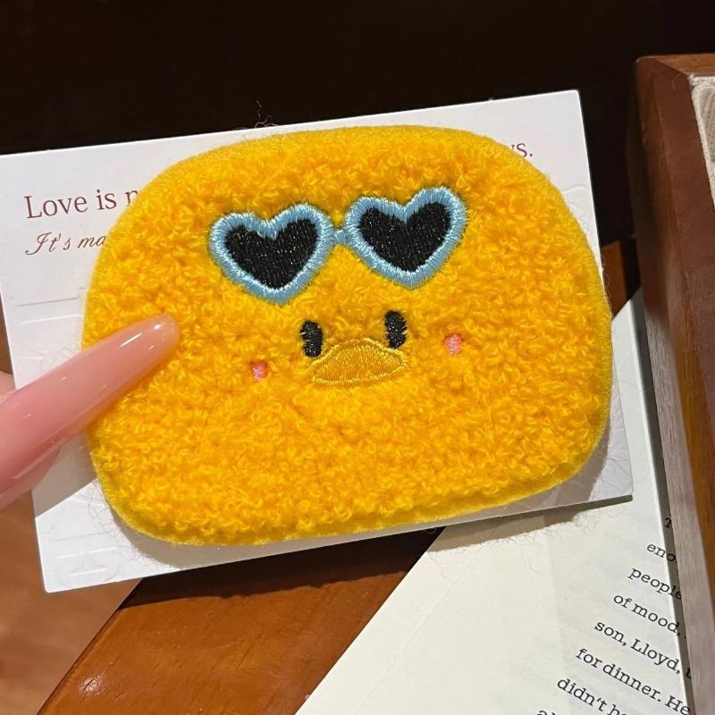 1/5Pcs Cute Animal Series Bangs Magic Paste Posts Hair Sticker Clip Women Magic Patch Hair Accessories Styling Tool