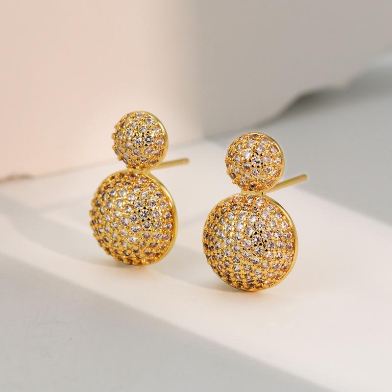 

Fashionable Geometric Round Micro-Paved Diamond Stud Earrings for Women - Creative Design Circle Earrings золотой