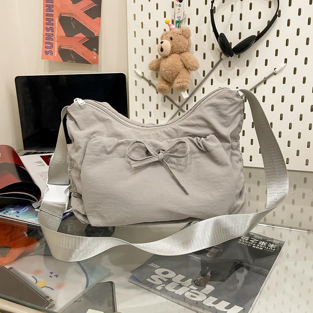 New Fashionable Versatile Large-capacity Women's Shoulder Messenger Bag Casual Niche Handbag Tote Bag
