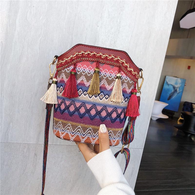 High-End 2025 Women's Ethnic Woven Tassel Crossbody Bucket Bag
