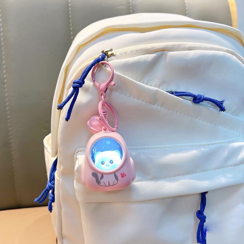 1Pc Ours Dessin Animé Animal Porte-clés Cadeau Chat Sac À Dos Lumières Porte-clés Style Coréen Mignon Sac Charme Sac À Dos Pendentif
