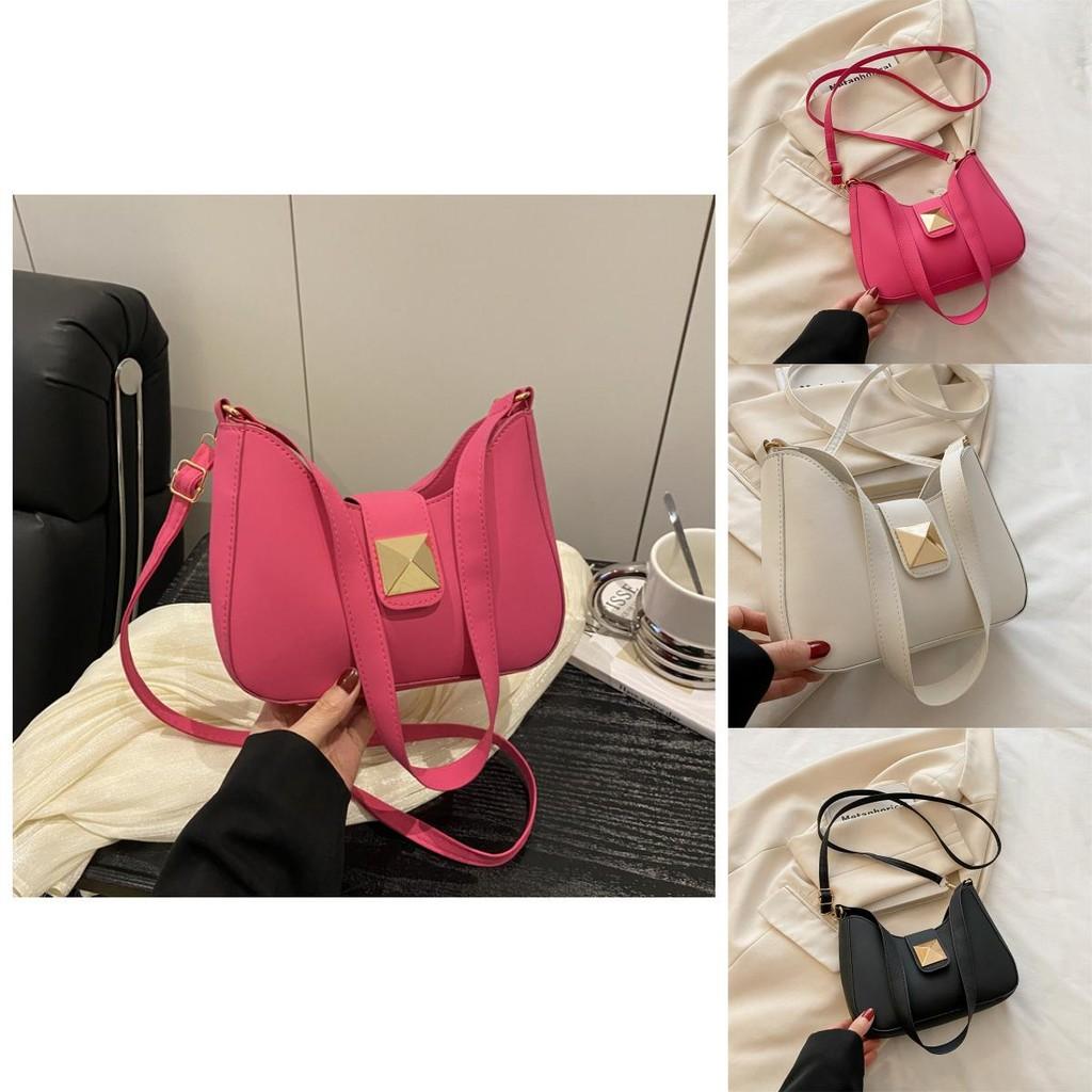 Simple Solid Color Gold Buckle Decoration Women Casual Shoulder Bag For Casual Street Style Women