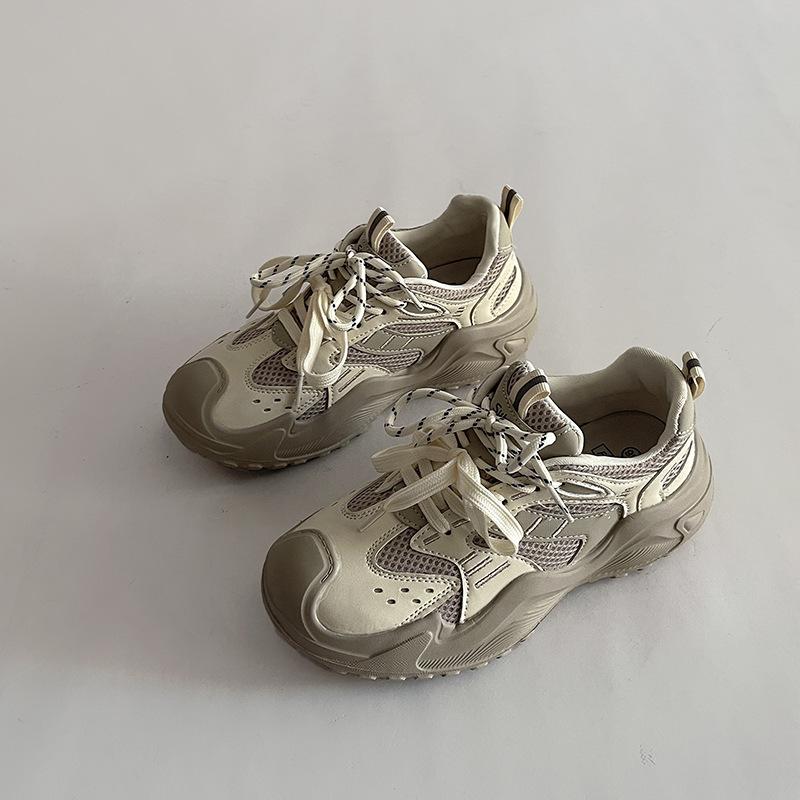 

Весной 2025 года новые интернет-знаменитости, подходящие по цвету к платформе, папины маленькие белые туфли, дышащие и демонстрирующие небольшой рост 40