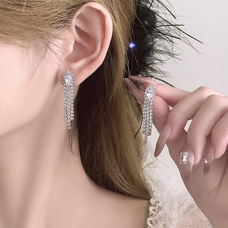 2024 Summer Luxury Rhinestone Jewelry Set: Earrings, Necklace, & Bracelet for Women