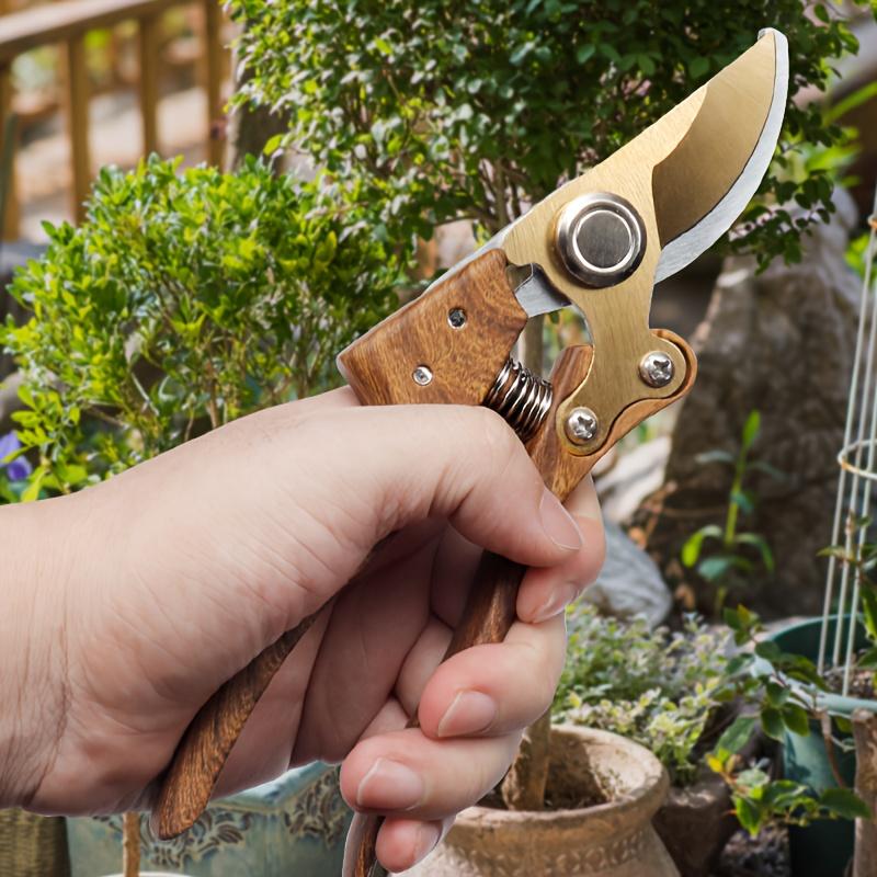 A Modern Carbon Steel Pruning Shear with Japanese SK5 Steel Blades, Featuring an Ergonomic Wooden Handle, Heavy-Duty Side-Cutting Scissors Designed