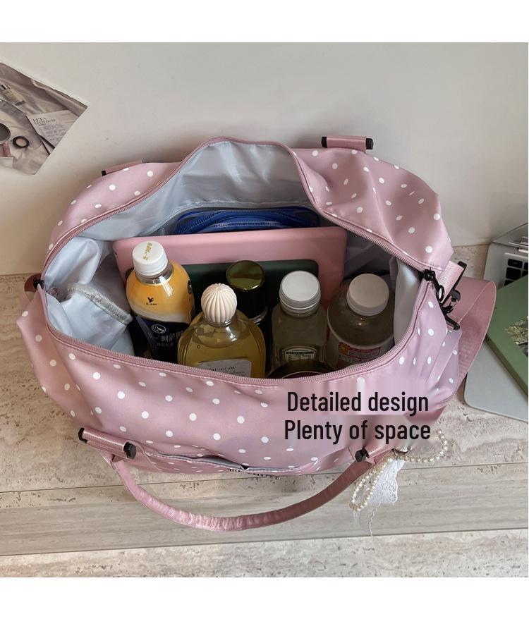 Women's Portable Travel Bag: Lightweight, Large Capacity, Ideal for Short Trips and as Carry-On Luggage.