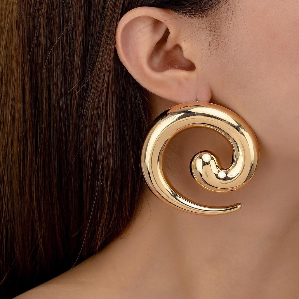 Retro Seashell Snail Statement Earrings - Long Metal Dangle Design for Women