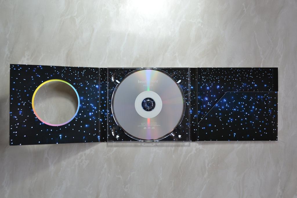 Beautiful World [First Press Edition]