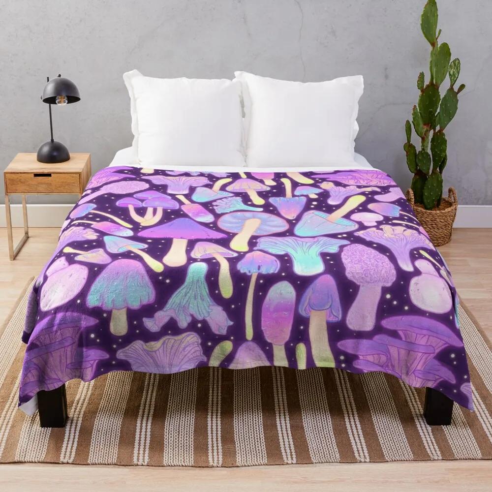Mushroom Flannel Throw Blanket King Queen Size Brown Mushroom Pattern for Bed Sofa Couch Decor Smooth Lightweight Super Soft