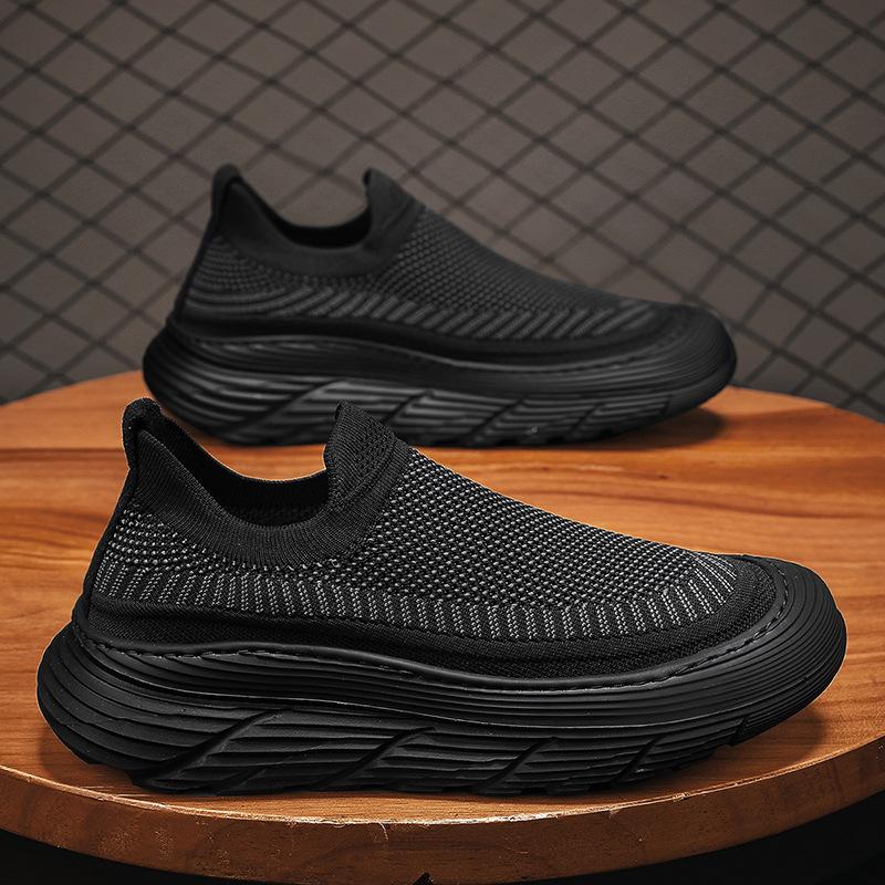 

Summer men s shoes 2025 new fly-woven mesh breathable sports shoes thick sole heightening lightweight soft sole casual board shoes men 39