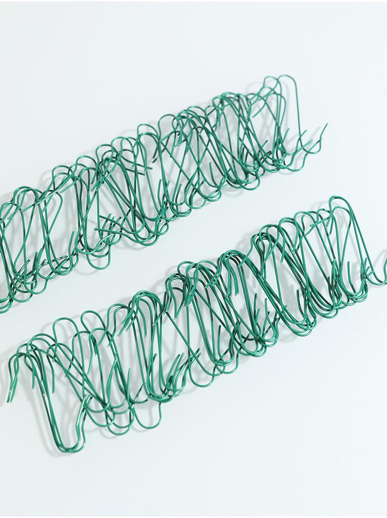 150pcs Christmas Tree Hooks S Shape Christmas Ornaments Hook Bauble Ornament Hanger Hanging Pendants Xmas Tree Hangers