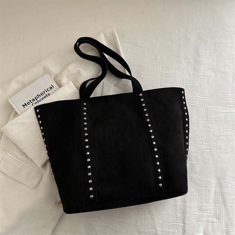 Vintage Rivet Decor Large Capacity Tote Shoulder Crossbody Underarm Handbag