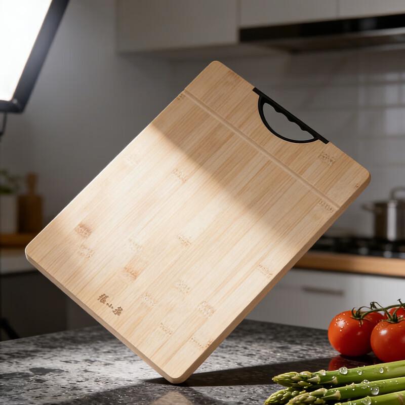 Zhang Xiaoquan Spruce Wood Chopping Board
