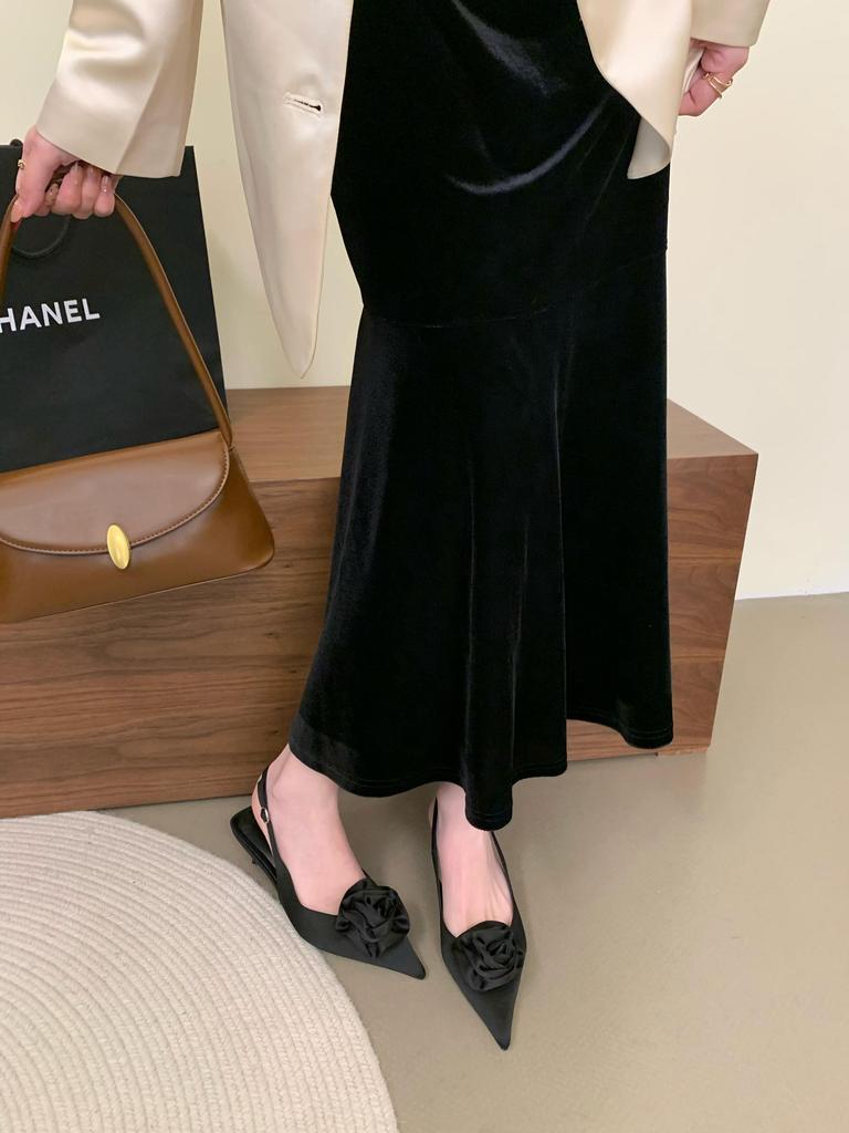 Spring and Summer French Rose Toe Sandals Womens Pointed Shallow High-heeled Shoes Slim Heels Paired with Skirts with Empty Back