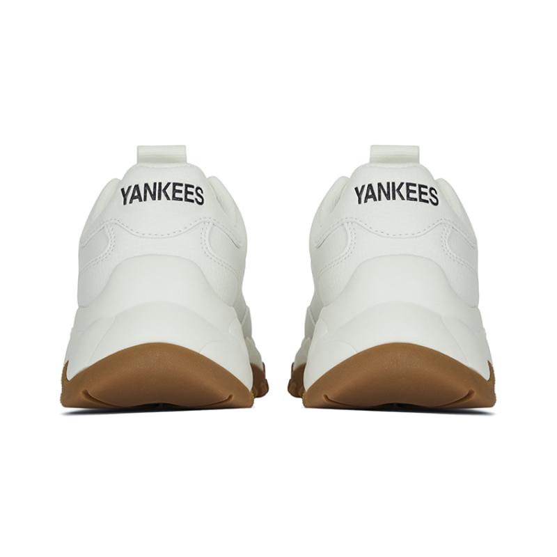 MLB Big Ball Chunky Low Top Chunky Sneakers Unisex Ecru Sneakers 3ASHBNA3N-50WHS