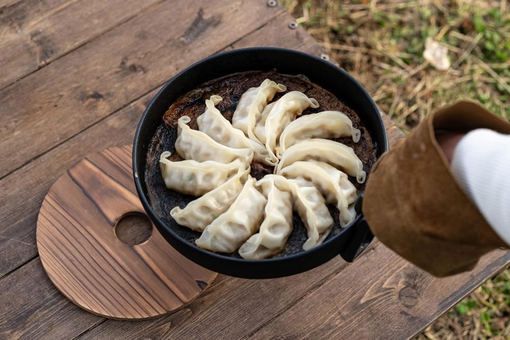 Ikenaga Iron Works Gyoza Iron Pot, 15cm, for Gas Stoves Only, with Handle and Wooden Base, Made in Japan, AGY5501