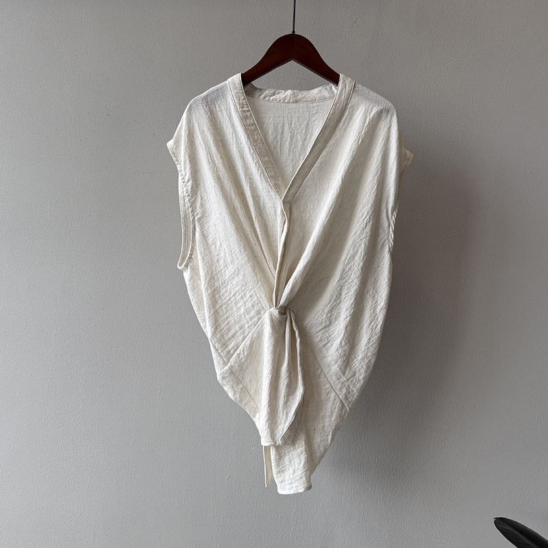 

Женская майка-топ без рукавов с V-образным вырезом и узлом во французском стиле, лето 2025, новинка, нарядная, прилегающая, льняная, маленькая рубашка Hemp natural color M