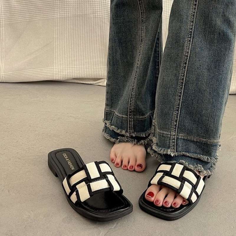 Size 35-43, Large Size Women's Shoes Flat Slippers Women's Summer Wear Fashionable and Versatile One-word Drag 41 Beach Sandals