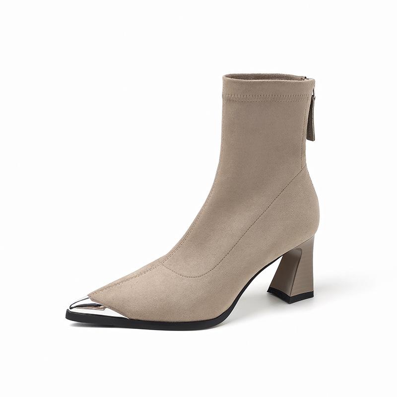 Celebrity style fashionable and simple rear zipper thin boots 2025 autumn and winter new pointed thick heel elegant temperament small short boots