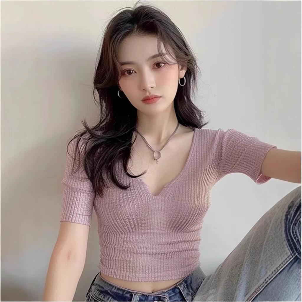 Exquisite Summer V-Neck Knit Top – Sweet & Spicy, Slim-Fit, Short-Sleeve Design for Women