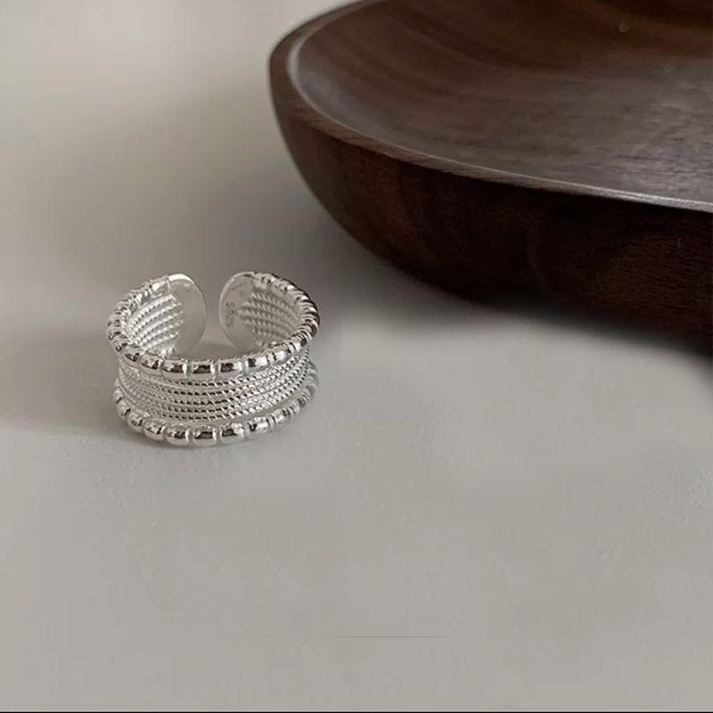 Sterling 925 Chic Silver Ring With Sparkly Zirconia Stones For Unique Womens Accessories