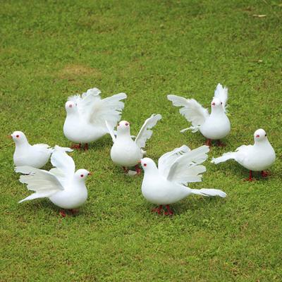 Weiße Lebensechte Künstliche Vogelfigur Realistische Gefiederte Fake Friedensvögel Ornamente für Weihnachtsbaum Hochzeit Dekoration