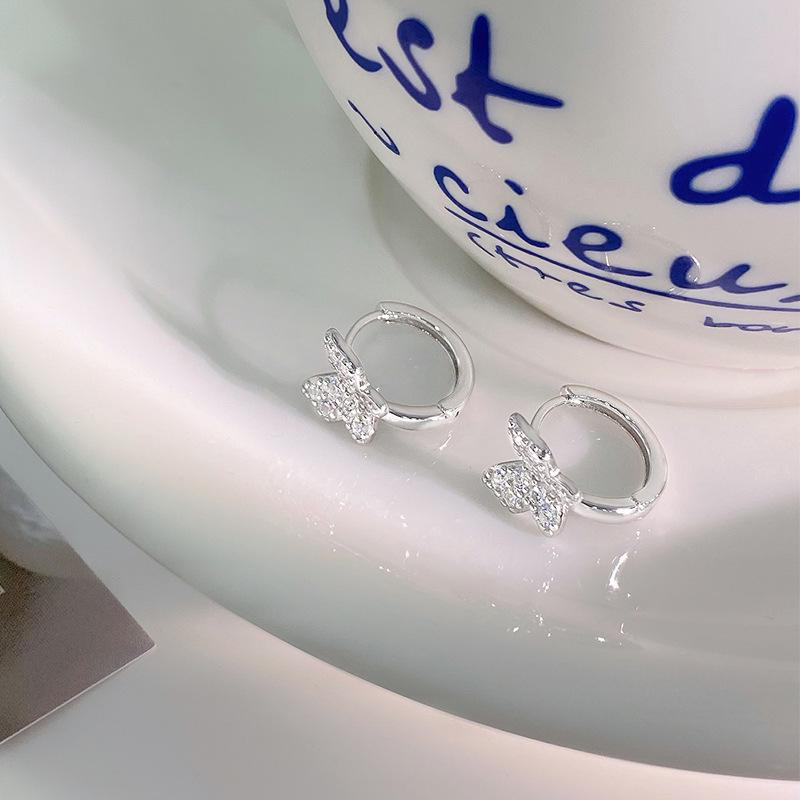 Kleine Schmetterlings-Ohrstecker für Frauen Exquisit Süß und Vielseitig Täglich Pendeln Kleine Ohrringe