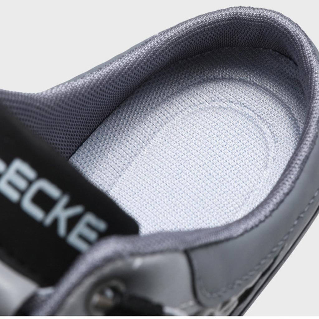 Men's Lightweight Mesh Slip-On Casual Shoes with Breathable Design