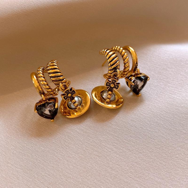 Silver Needle Multi-layer Letter Twill Zircon Pearl Earrings Medieval Vintage Light Luxury Stud Earrings Versatile Earrings