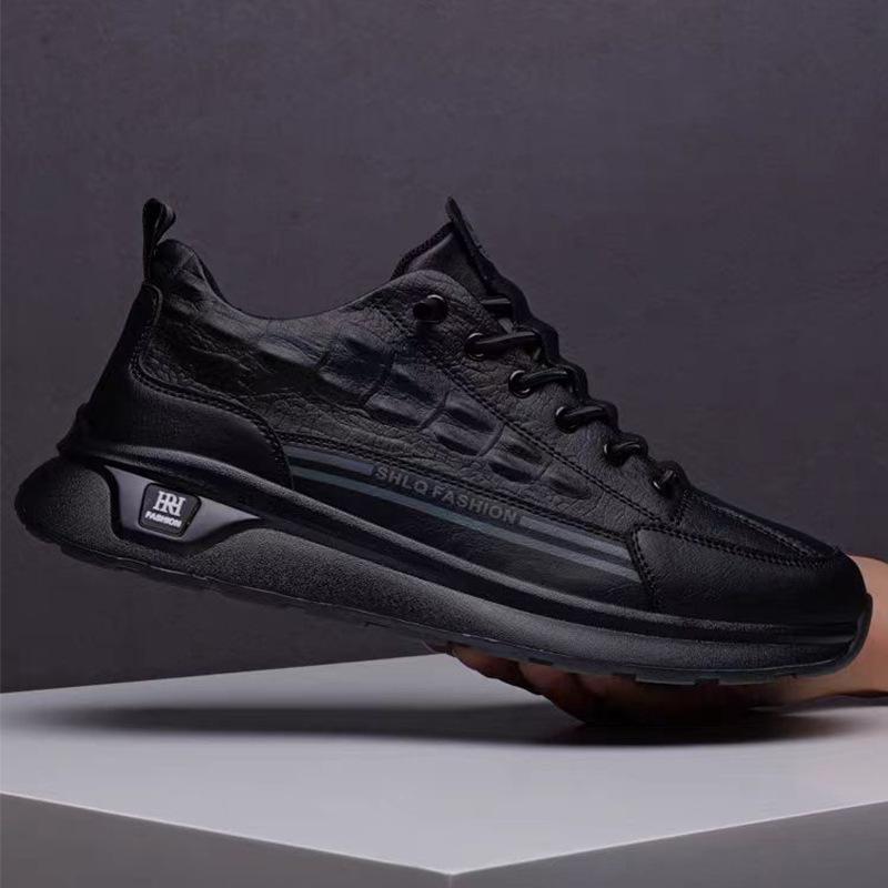 Fashion crocodile pattern casual shoes, flying officers, leather surface, air-conditioned shoes, men's light luxury shock shoes, waterproof dad shoes