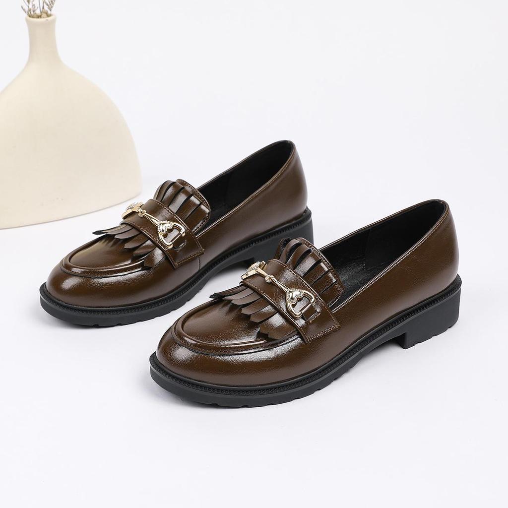 Retro Patent Leather Tassel Loafers with Metal Buckle - Women's British Style Slip-on Flats (Low Heel)