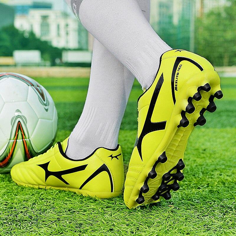 Zapatos de fútbol profesional de alta calidad picos para hombres niños  zapatos de fútbol de entrenamiento para jóvenes zapatos de fútbol  antideslizantes comprar a buen precio — entrega gratuita, reseñas reales con