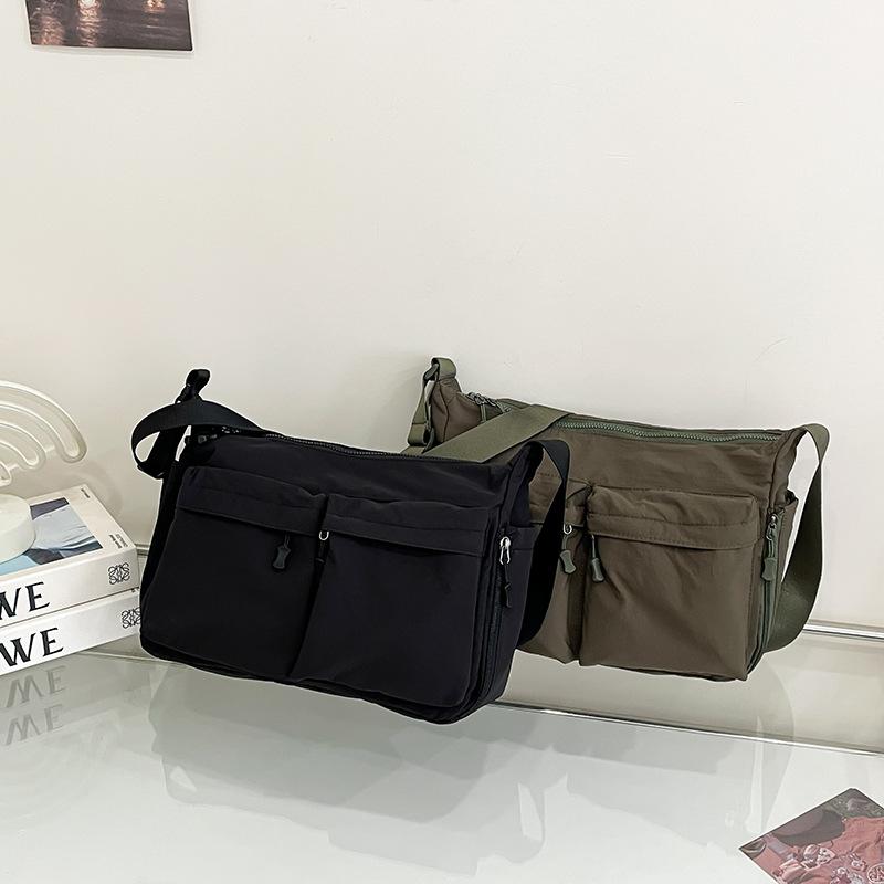 Unisex Large Capacity Tote Bag, Water Resistant Casual All-Match Crossbody Shoulder Bag