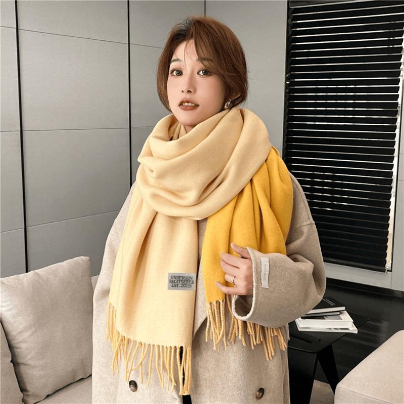 Autumn and winter new solid color cashmere scarf women's high-end sense thickened warm double-sided two-color fringed shawl scarf