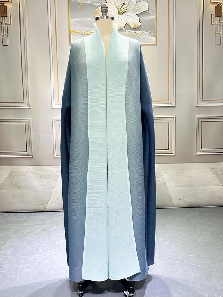 Plus Size Women's Gradient Batwing Sleeve Spring Coat - Miyake Style Fashionable Long Robe