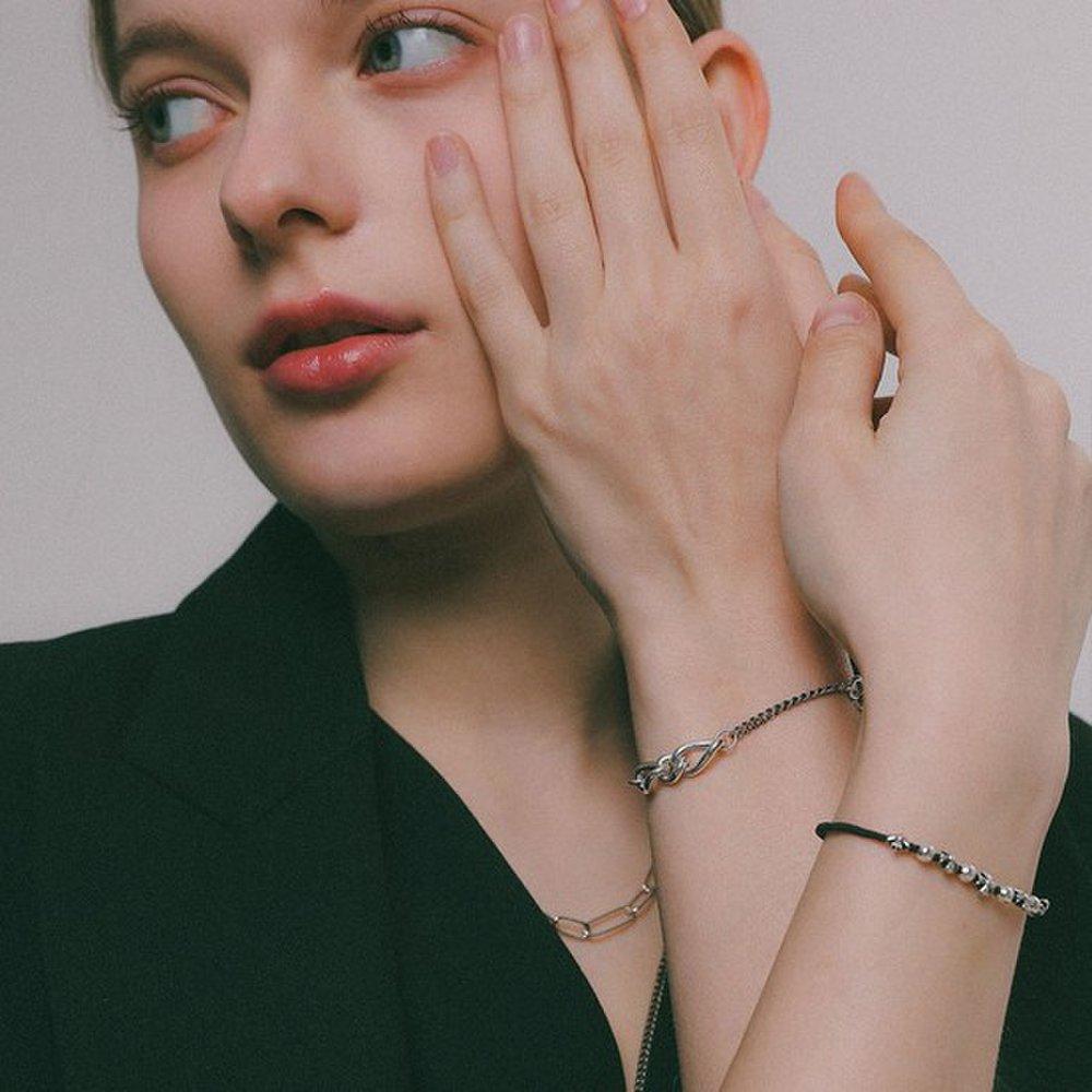 J.Lauren Gothic Cross Silver Ball Knot Bracelet B01046