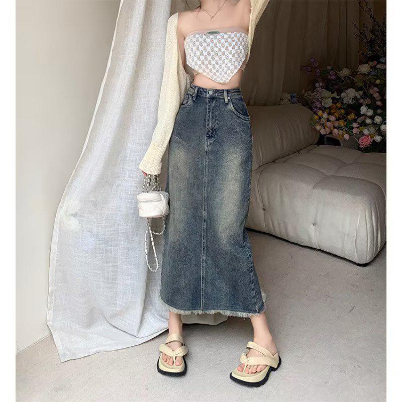 2023 Summer Women's Retro High-Waist Denim A-Line Skirt with Mid-Length Slim Fit and Stylish Split