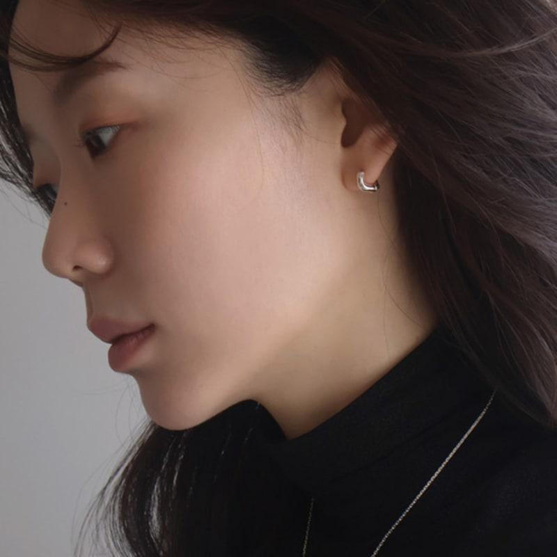 Dawn of Me Moire Ring Earring