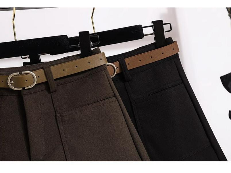 Spodenki A-line z mieszanki wełny z wysokim stanem dla kobiet petite – Jesienno-zimowe casualowe kuloty z szerokimi nogawkami dla efektu wydłużenia nóg.