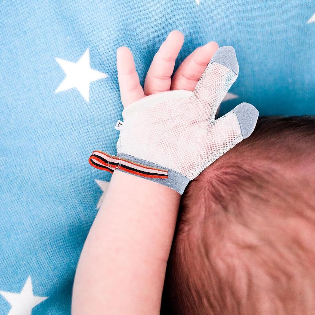 STOBOK Stop Thumb Sucking, 1 Pair Baby Anti Eating Gloves No Scratch Breathable Finger Thumb Protector Thumb Sucking Stop for Thumb Fingers Sucking