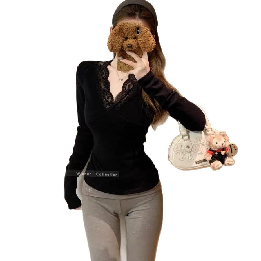 Lace V-neck bottoming shirt women's autumn and winter German velvet warm inner long-sleeved niche top slim-fitting short