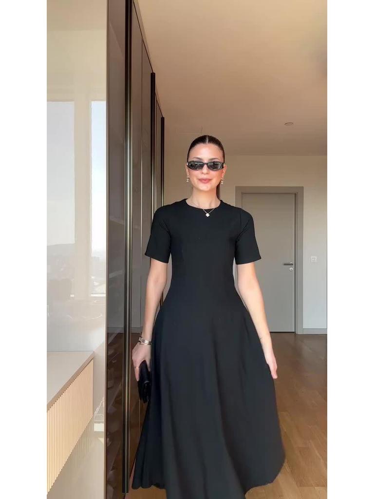 2025 Europäisches & Amerikanisches Elegantes Taillenbetontes Hochwertiges Kleines Schwarzes