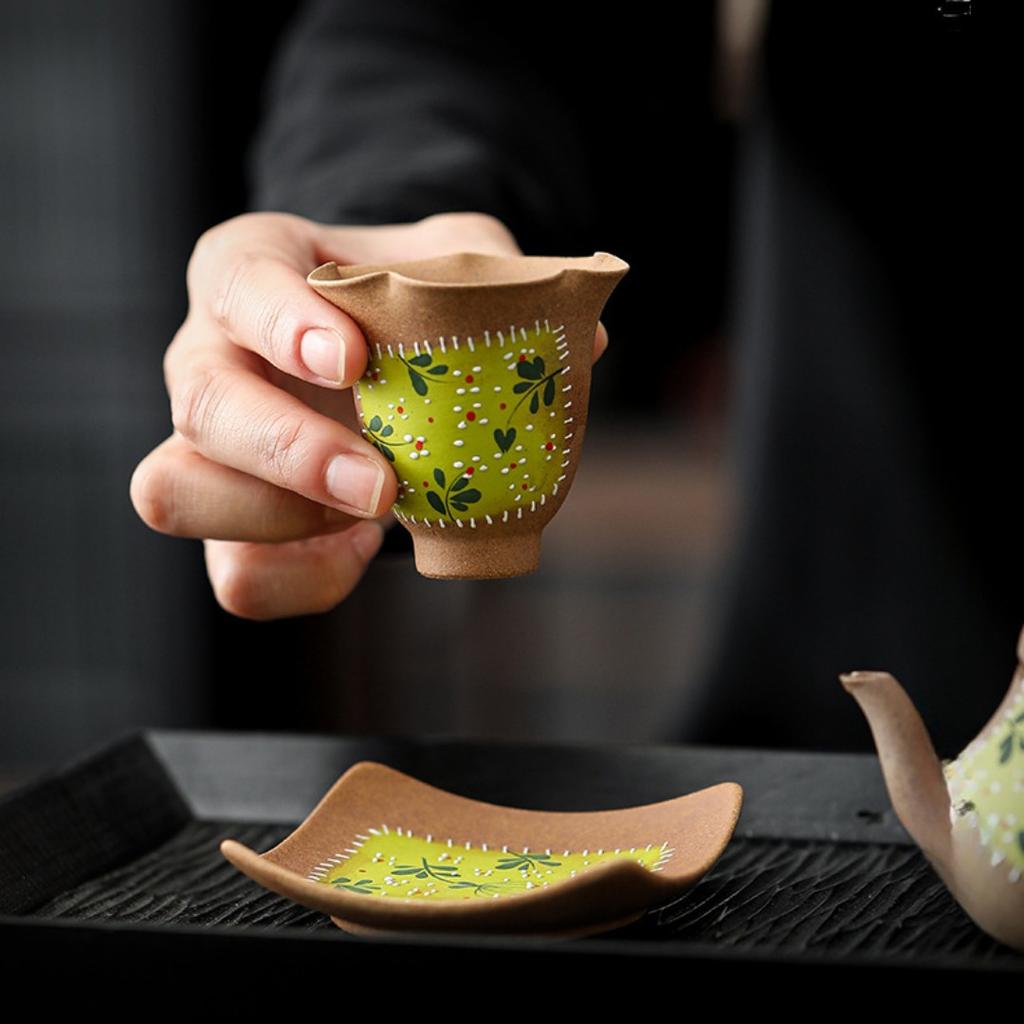 2pcs Chinese Style Hand Painted Yellow Chrysanthemum Tea Cups,Reusable Ceramic Set for Women, Ideal for Family Gatherings, Hand Wash Only