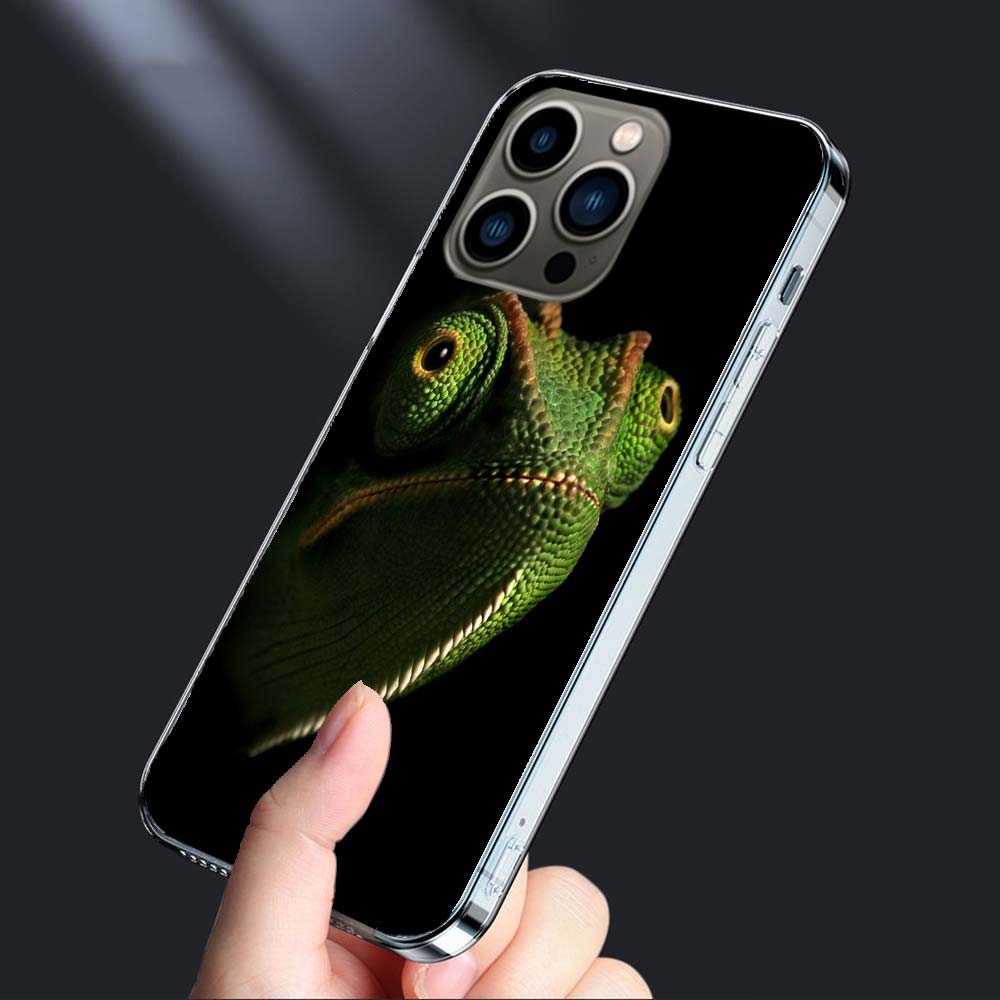 Chameleon Funny Wildlife Phone Case For Iphone 16E 15 Pro 14 Plus 17E 16 17 Pro Max Air 11 12 13 Mini Shockproof Capa Cute Co