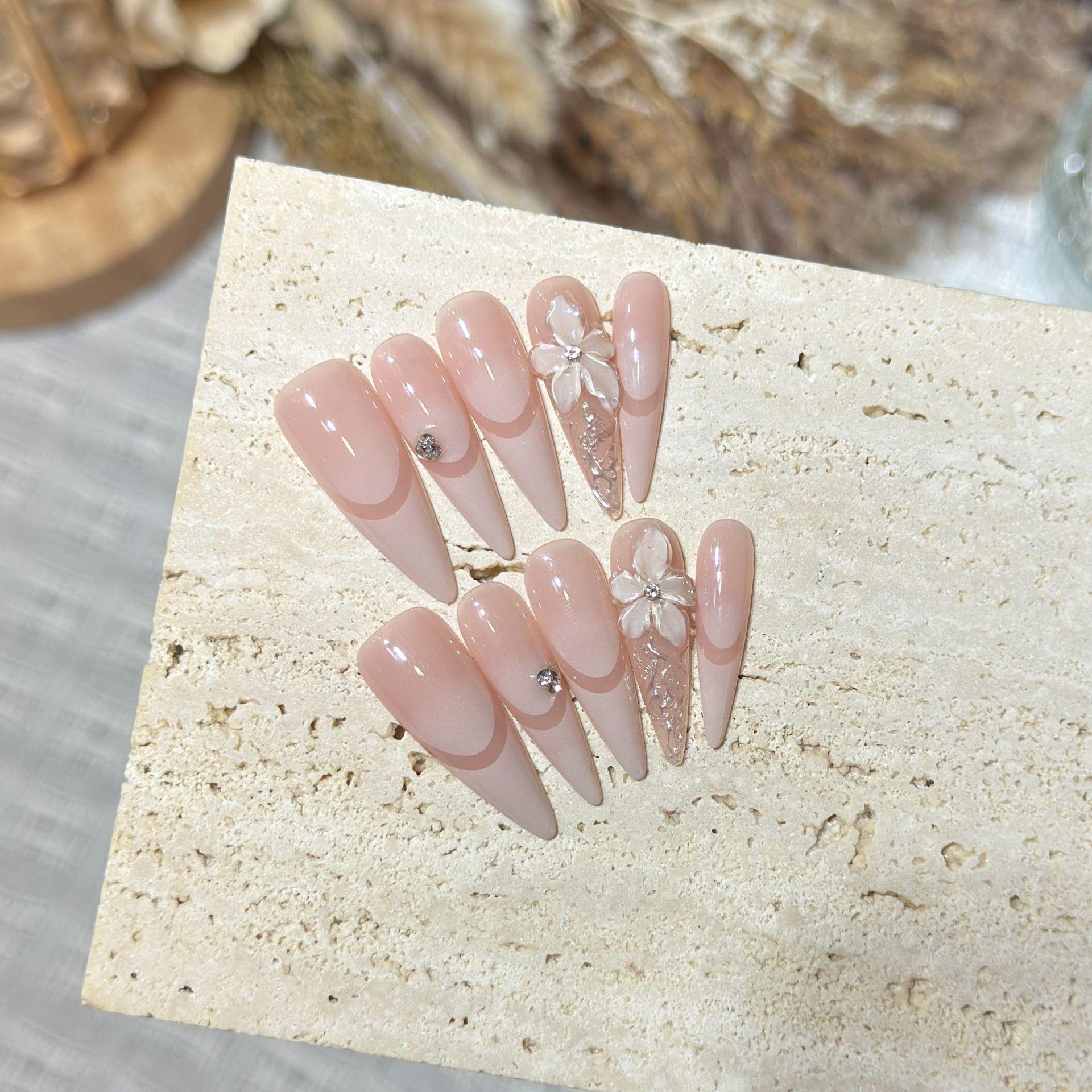 Handmade Press On Nail French Sweet Gentle Nude Pink Gradation 3D Carved Ice-transparent Flowers Long Pointed Fake Nail Patch Artificial Nail XS
