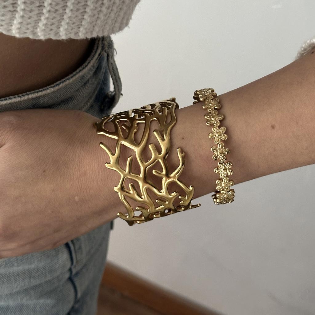 Vintage Stainless Steel Metal Shell Starfish Bracelet for Women Gold Color Open Cuff Bangle Bracelet Bohemia Beach Party Jewelry