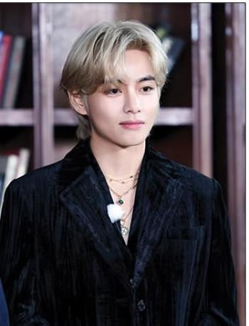 V Tete Goods 12 Posters 1 Sticker Set PO + (V)