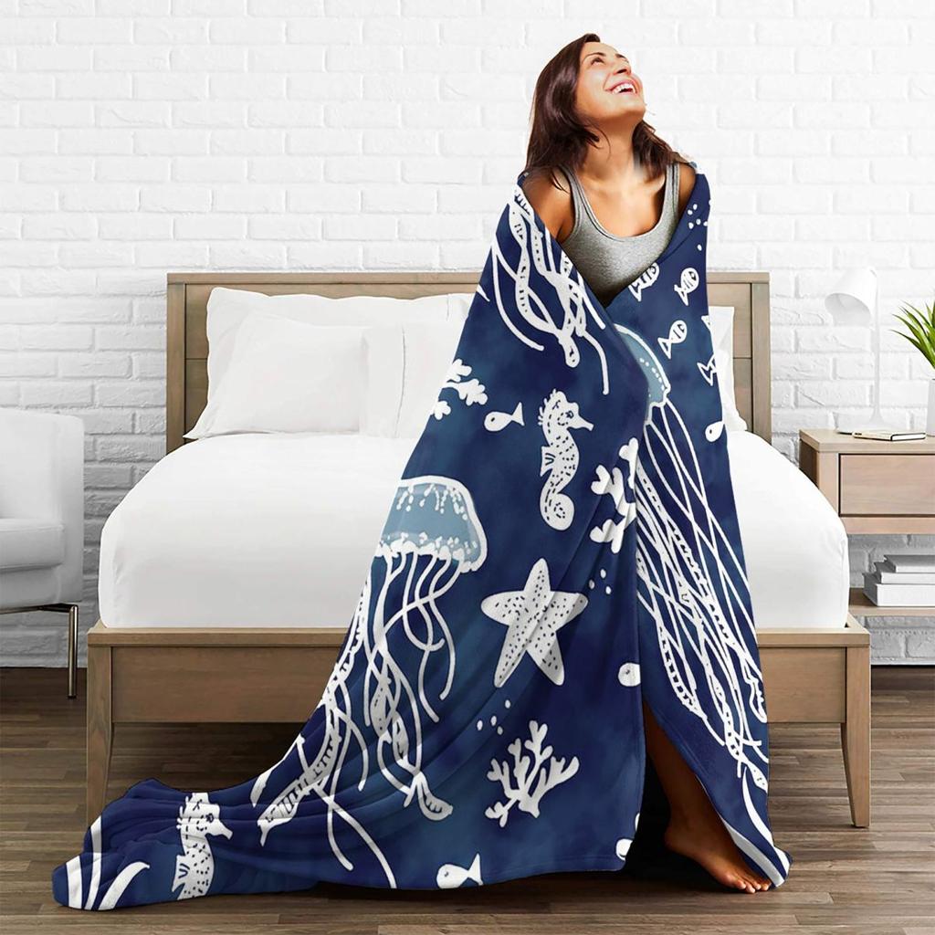 Fish Jellyfish Ocean Animals Blankets Soft Warm Flannel Throw Blanket Bedding for Bed Living Room Picnic Travel Home Couch